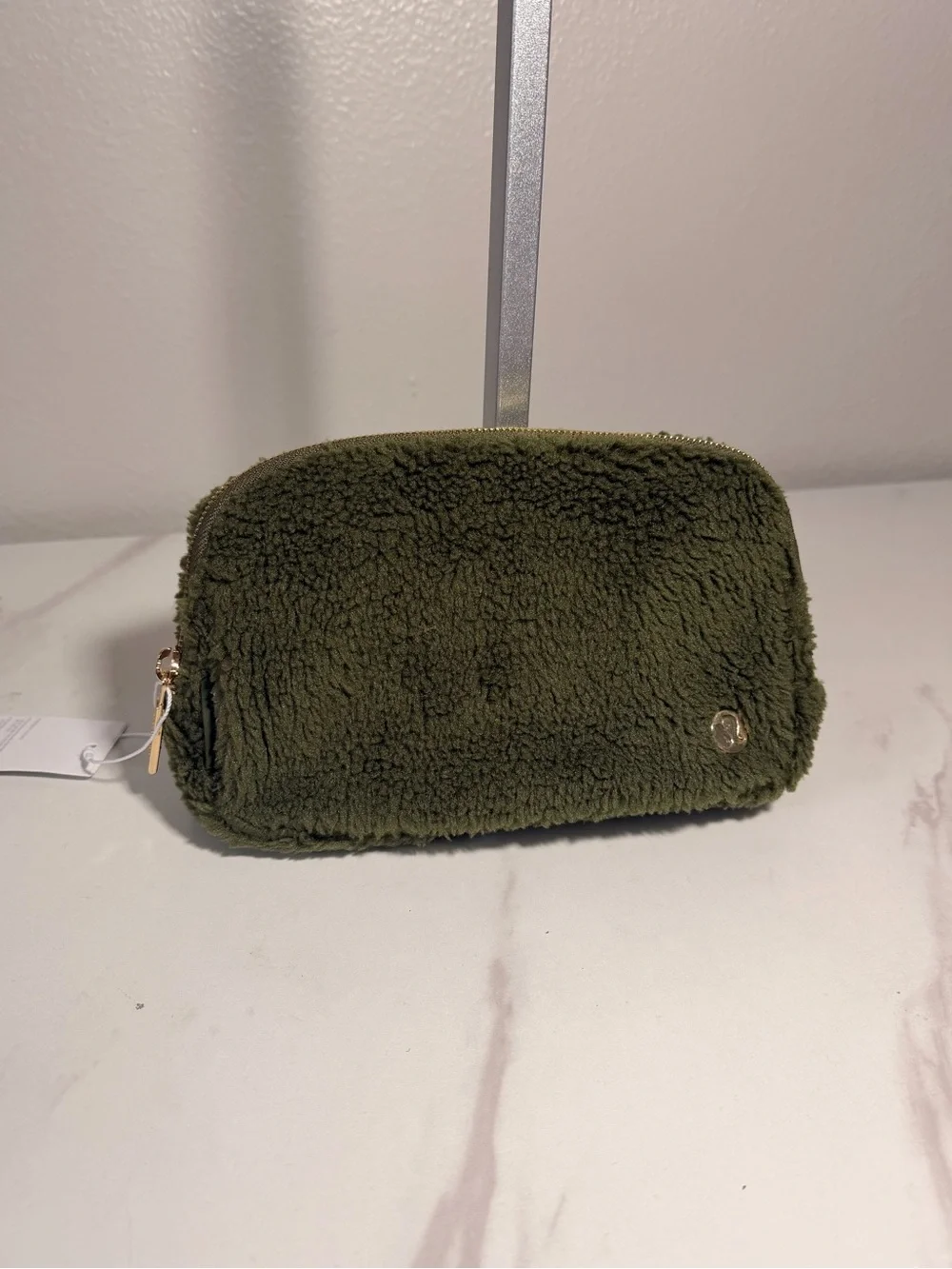 Brand New Lululemon 1L Crossbody Bag in Green Textured Fleece.